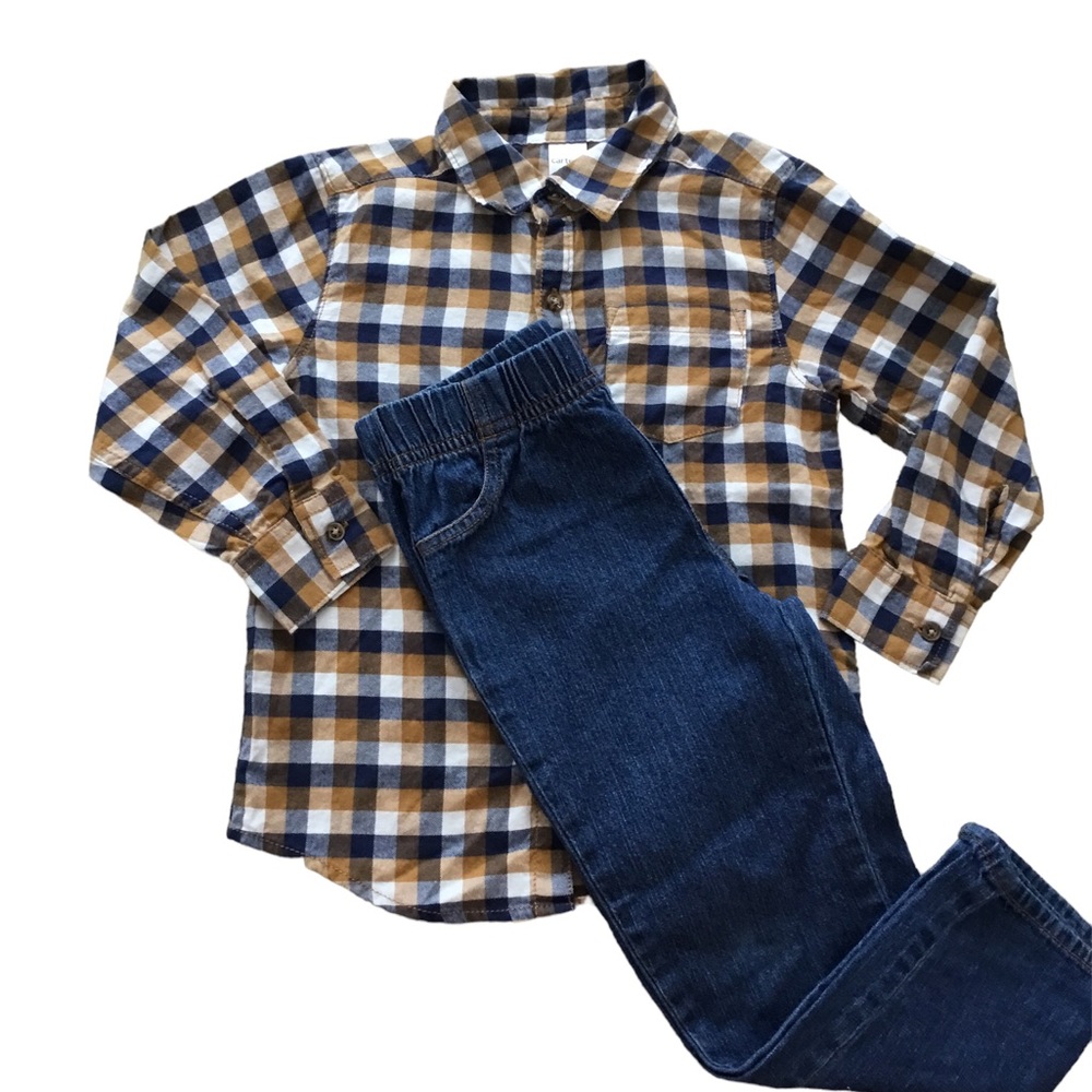 ⭐️Toddler Boy Carter’s 2 -Piece Plaid Button Down Shirt & Jeans 5T⭐️